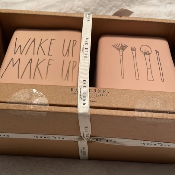 Rae Dunn coral colour make up containers NIB ❤️Price Drop❤️ - Picture 5 of 9